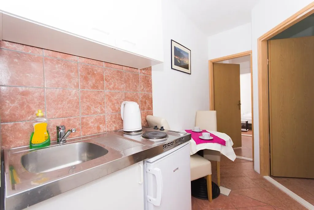 Apartments Nikola Trogir