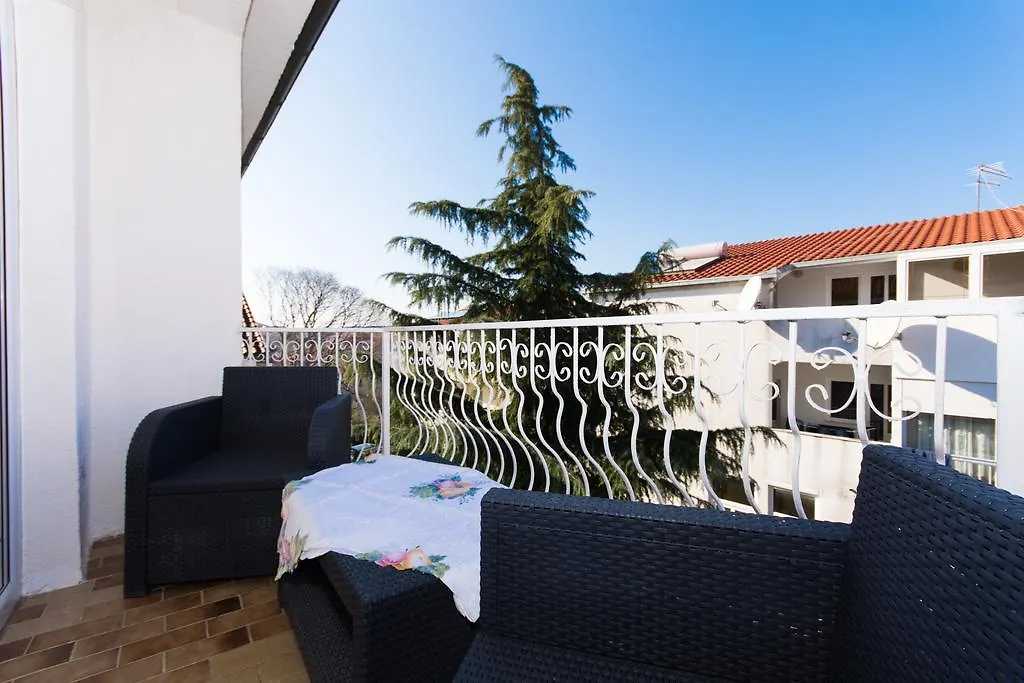 Apartments Nikola Trogir Croatia