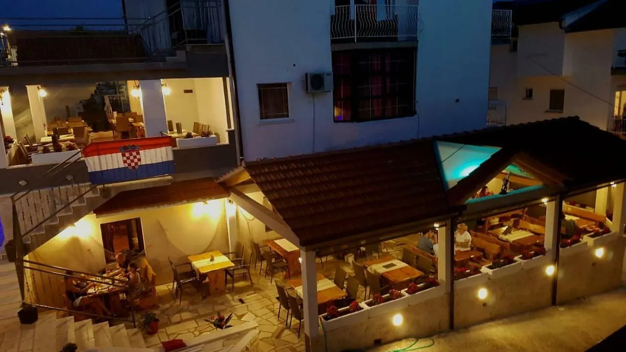 Apartments Nikola Trogir Croatia