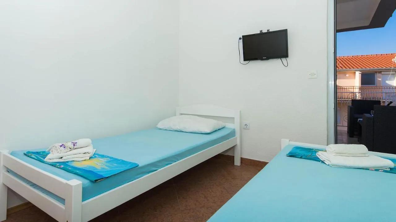 Apartments Nikola Trogir