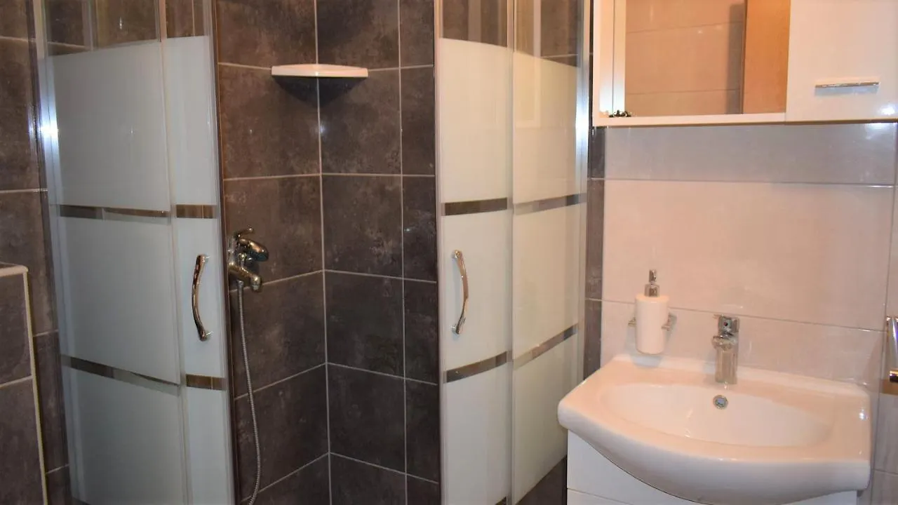 Apartments Nikola Trogir