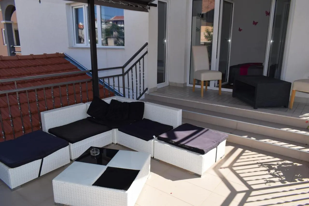 Apartments Nikola Trogir Croatia