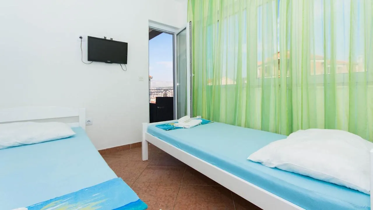 Apartments Nikola Trogir Croatia